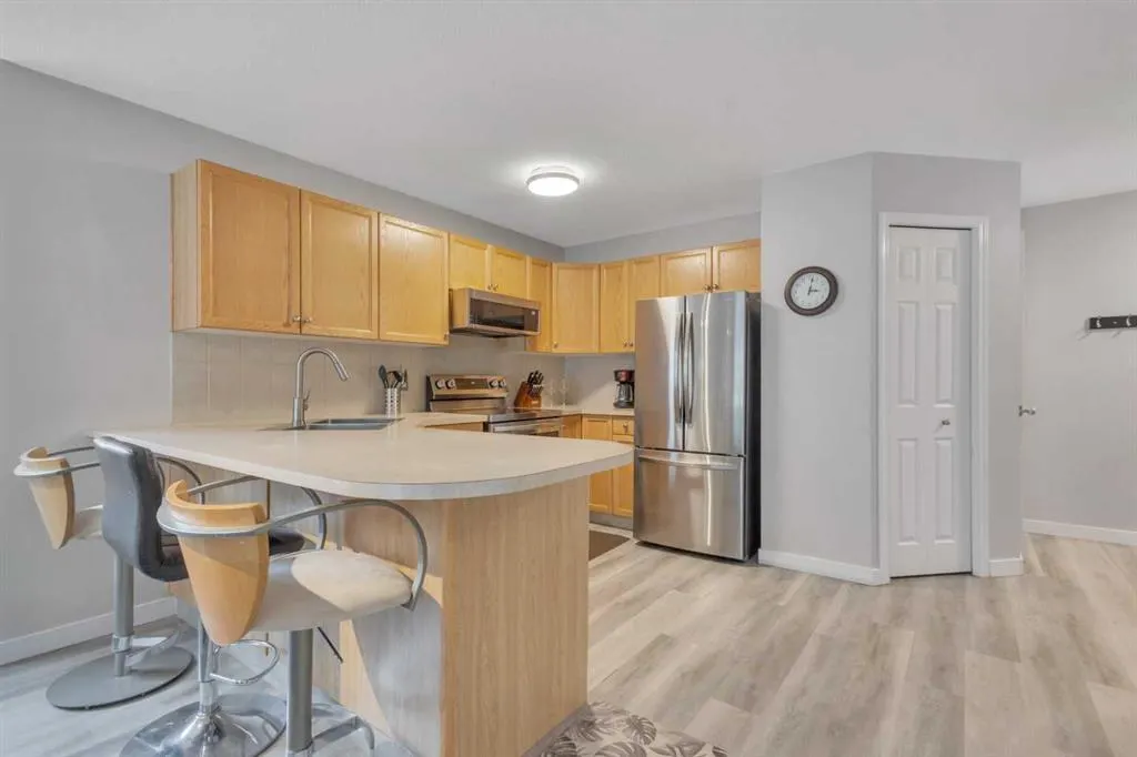 5220 50a Avenue, #1212