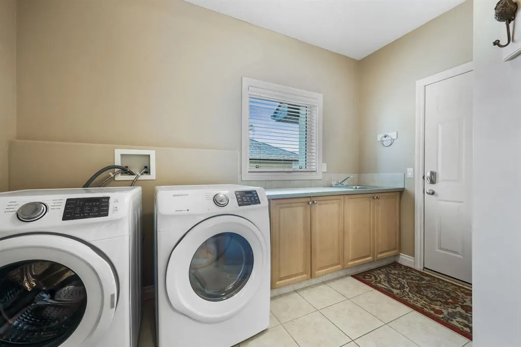 170 Gleneagles View