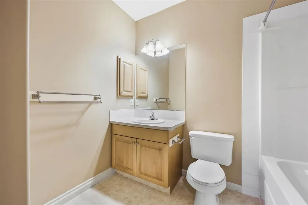 170 Gleneagles View