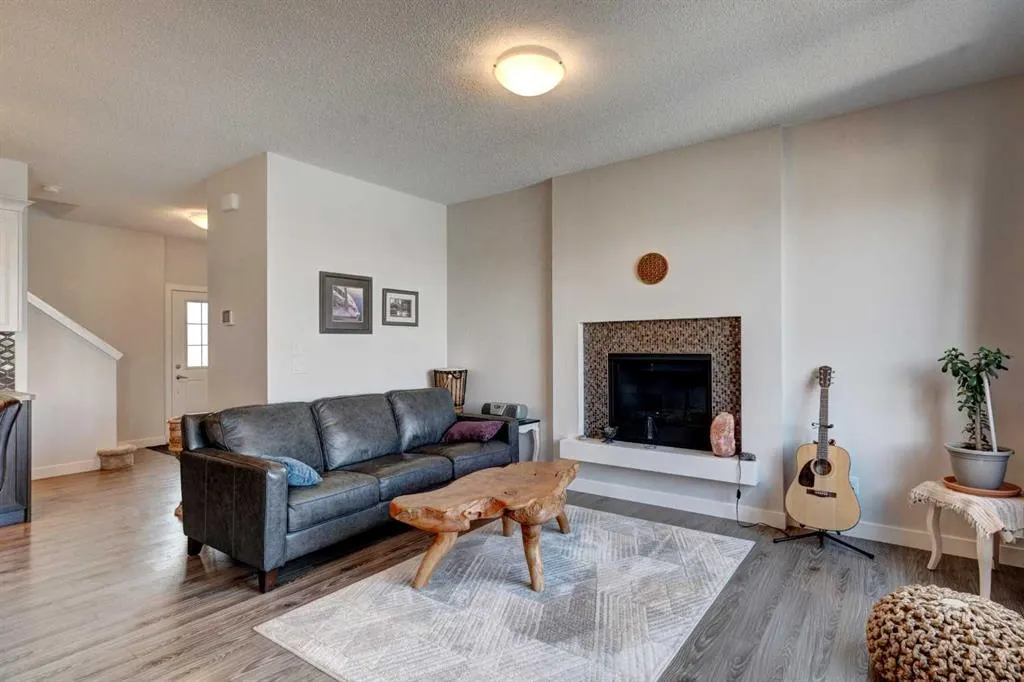 139 Emberside Garden