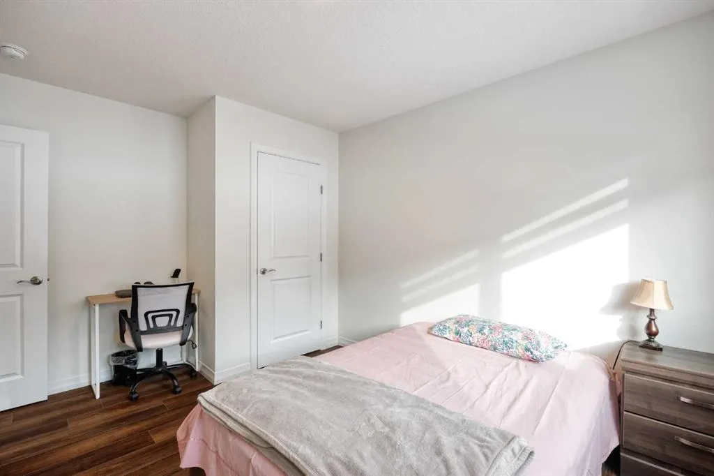 244 Lucas Way NW