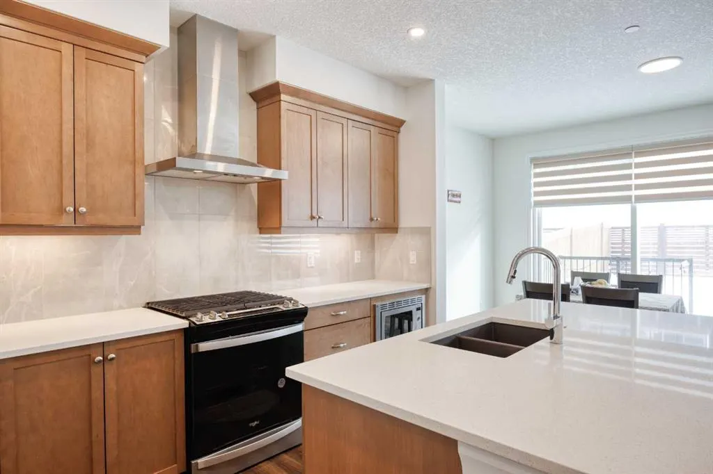 244 Lucas Way NW
