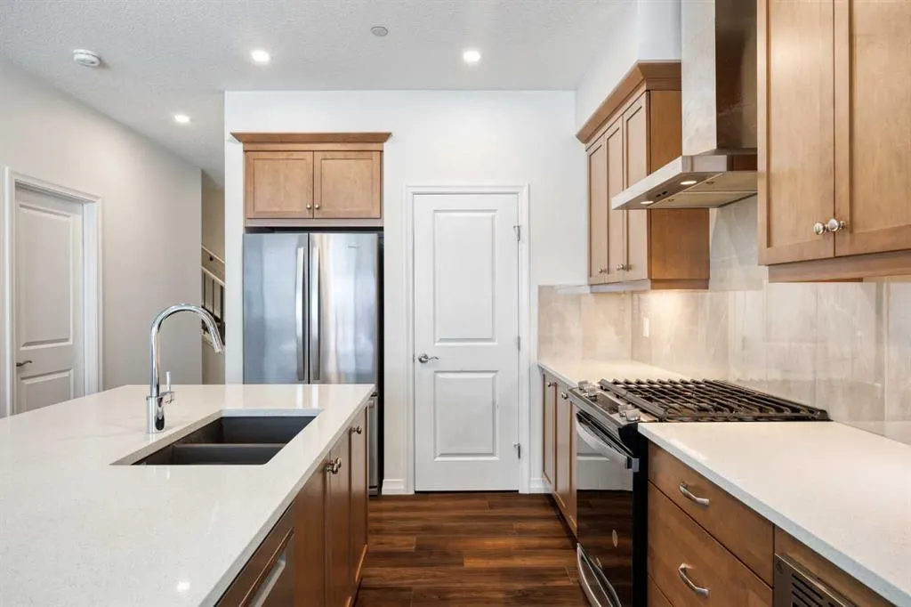 244 Lucas Way NW