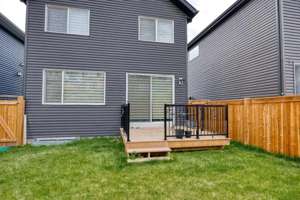244 Lucas Way NW