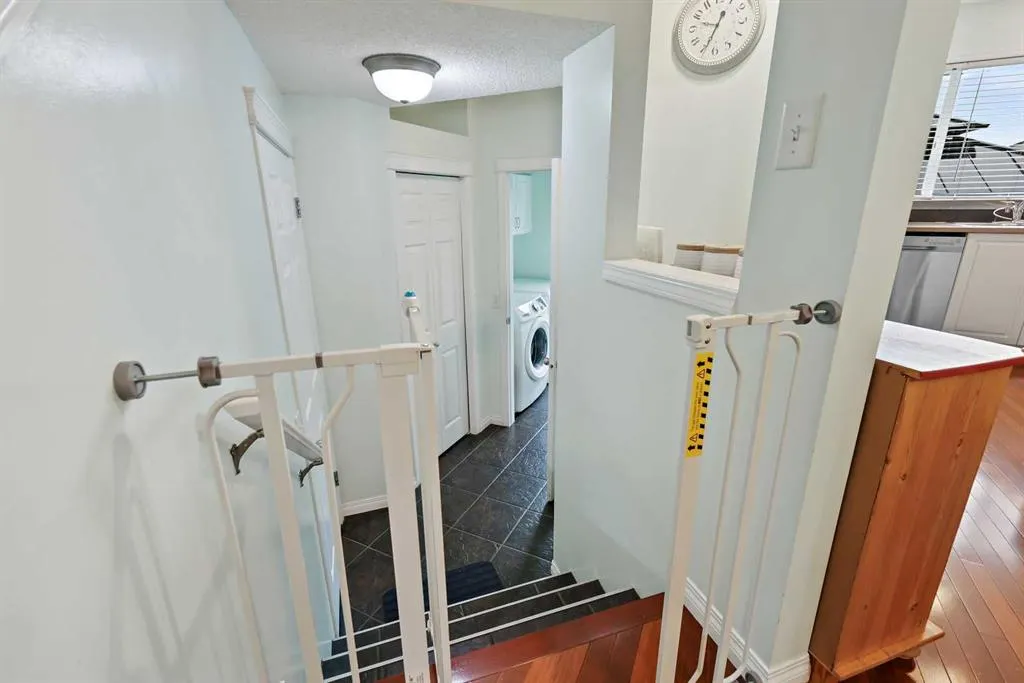35 Prestwick Place SE