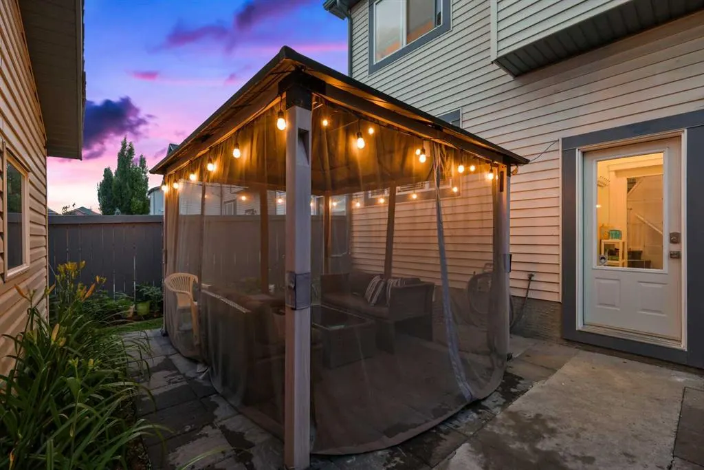 35 Prestwick Place SE