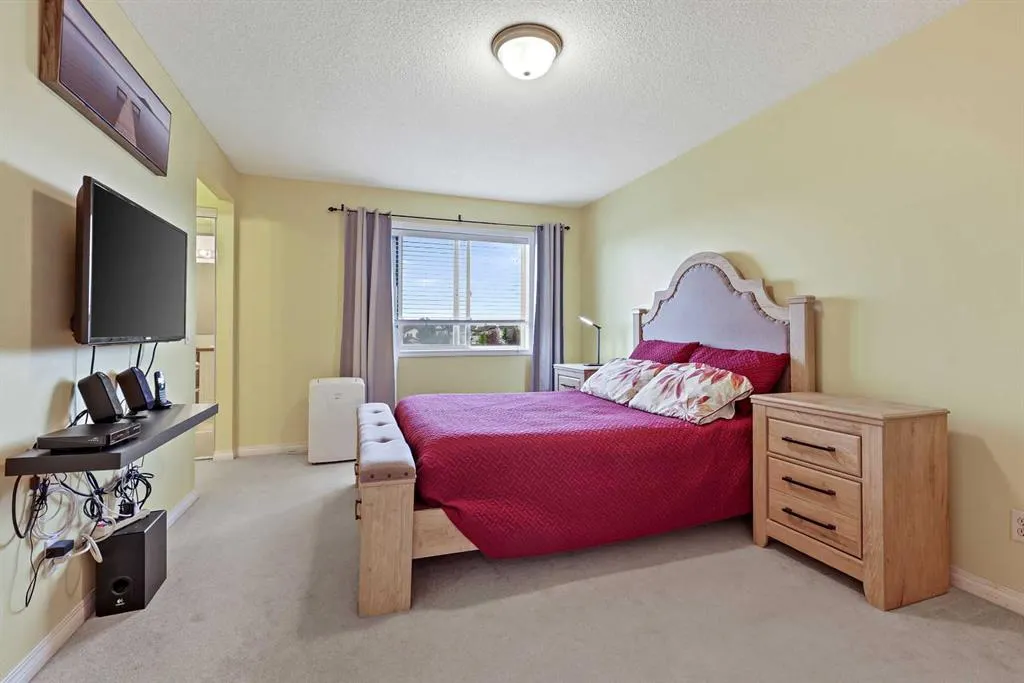 35 Prestwick Place SE