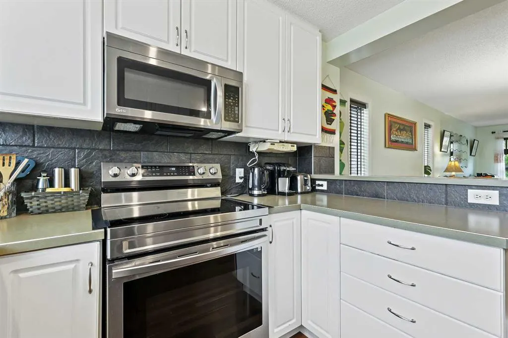 35 Prestwick Place SE