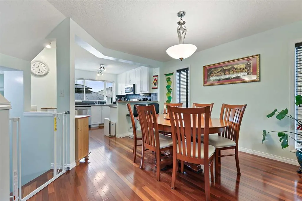 35 Prestwick Place SE