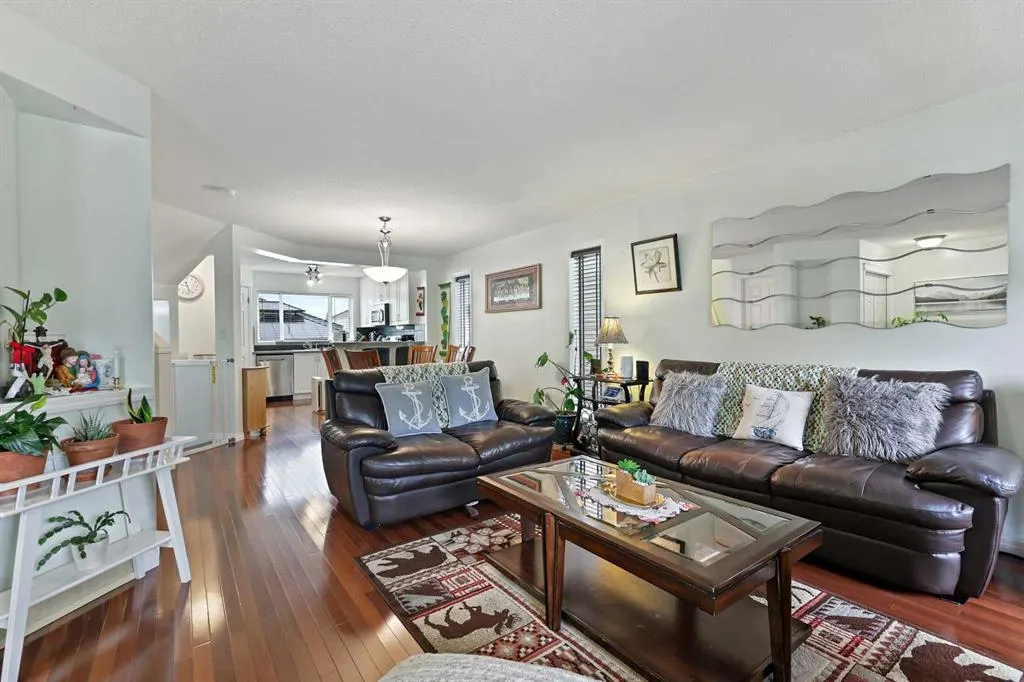 35 Prestwick Place SE