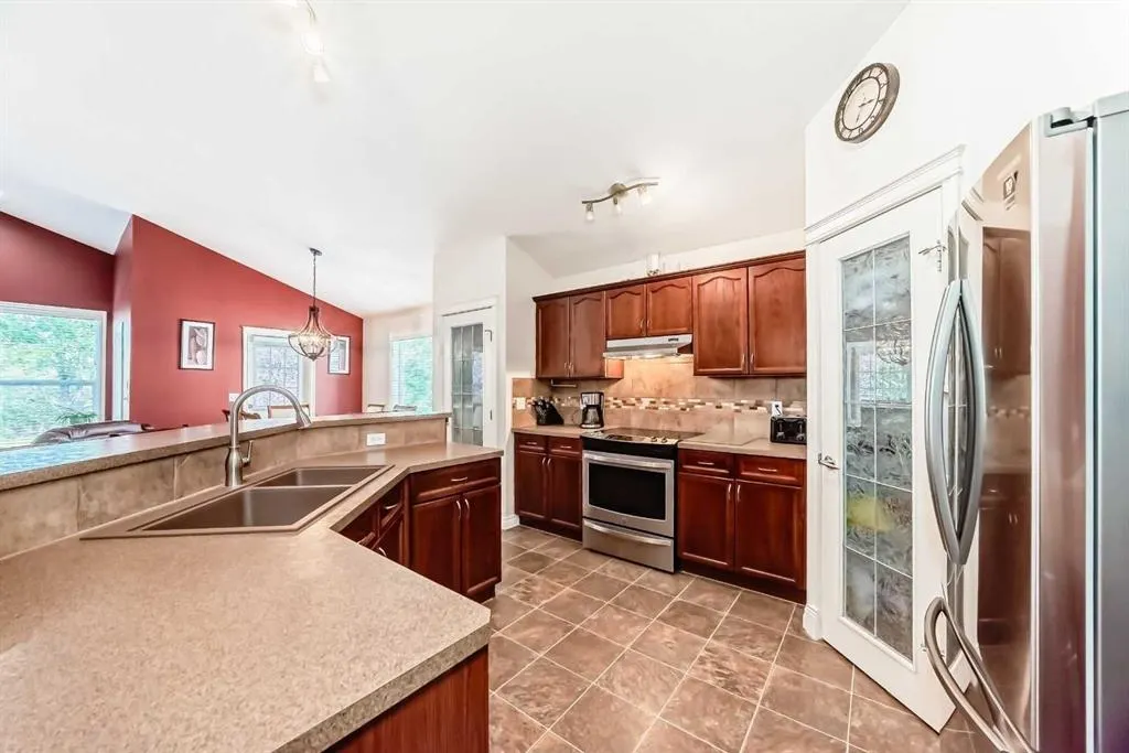 187 Hawkmere View