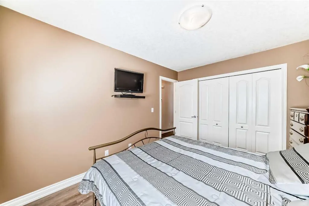 187 Hawkmere View