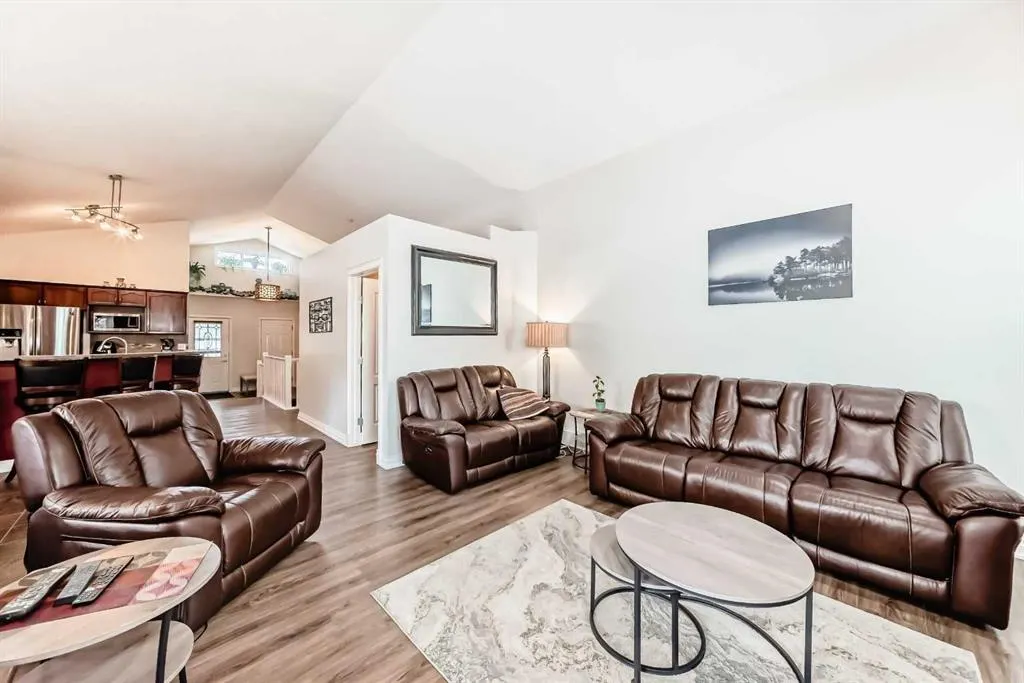 187 Hawkmere View