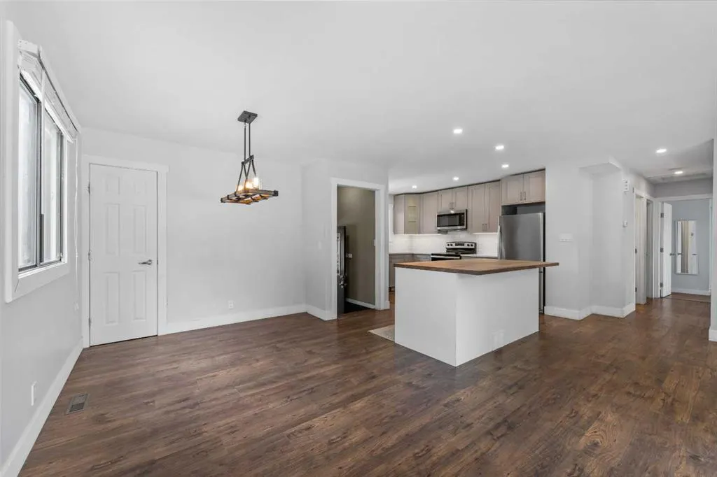 36 Brentwood Drive E