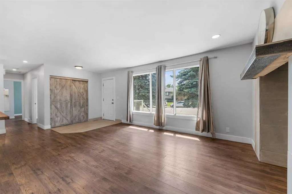 36 Brentwood Drive E