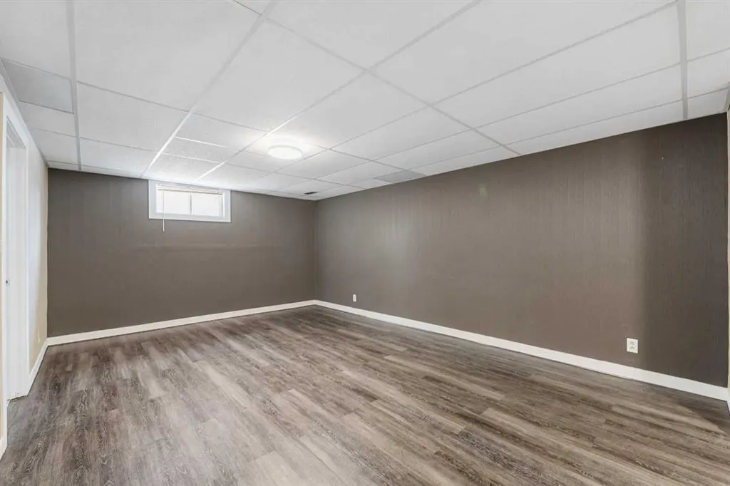 36 Brentwood Drive E