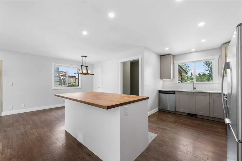 36 Brentwood Drive E