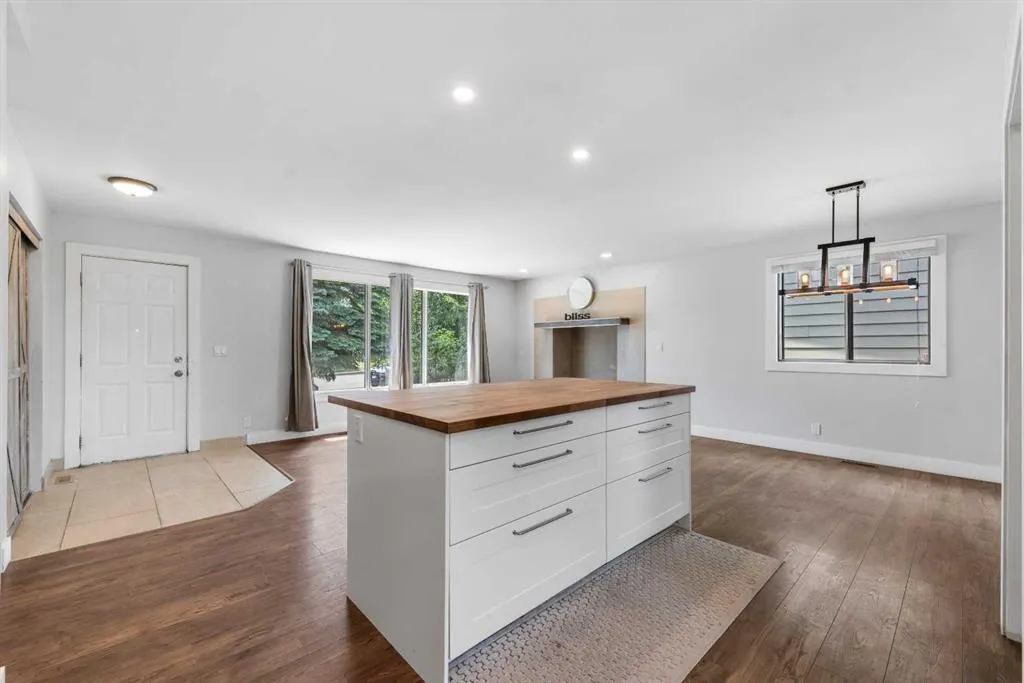 36 Brentwood Drive E