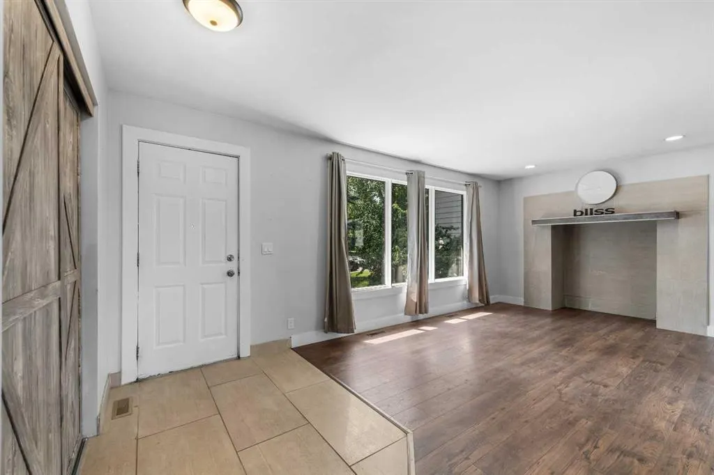 36 Brentwood Drive E