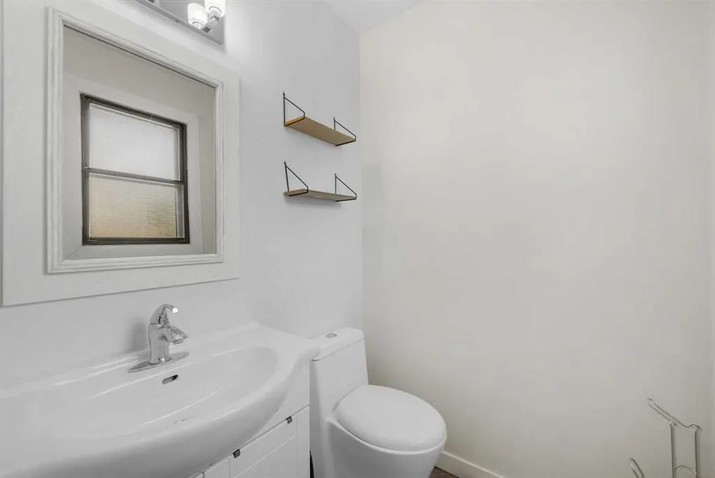 36 Brentwood Drive E