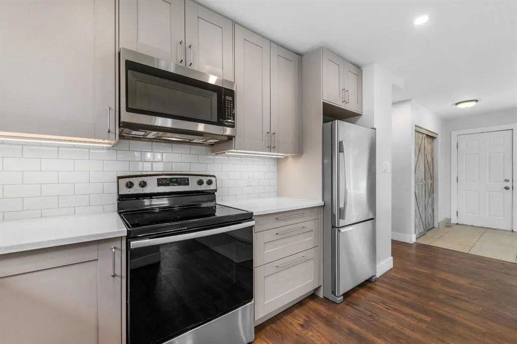 36 Brentwood Drive E