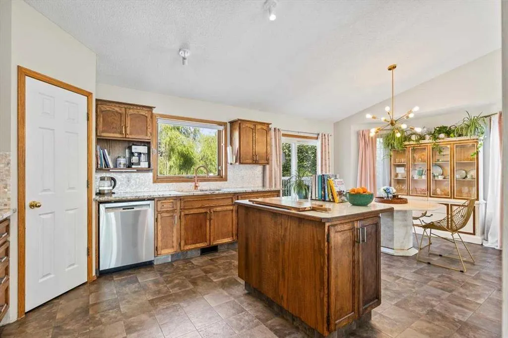 185 Westchester Way