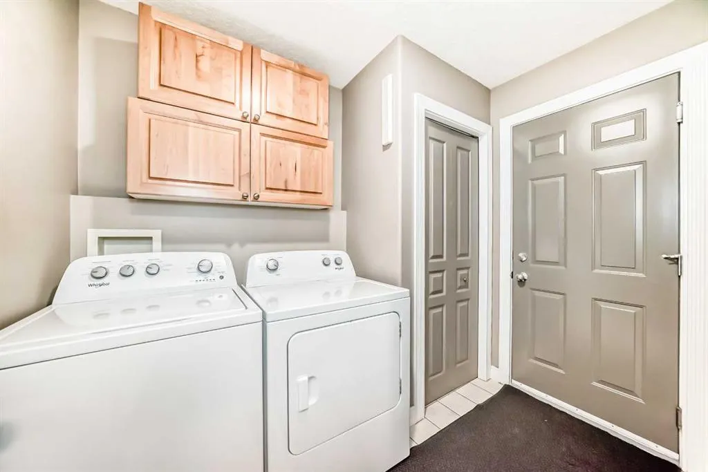 146 Scenic View Close NW