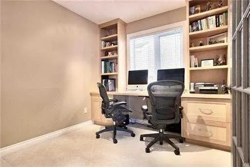146 Scenic View Close NW