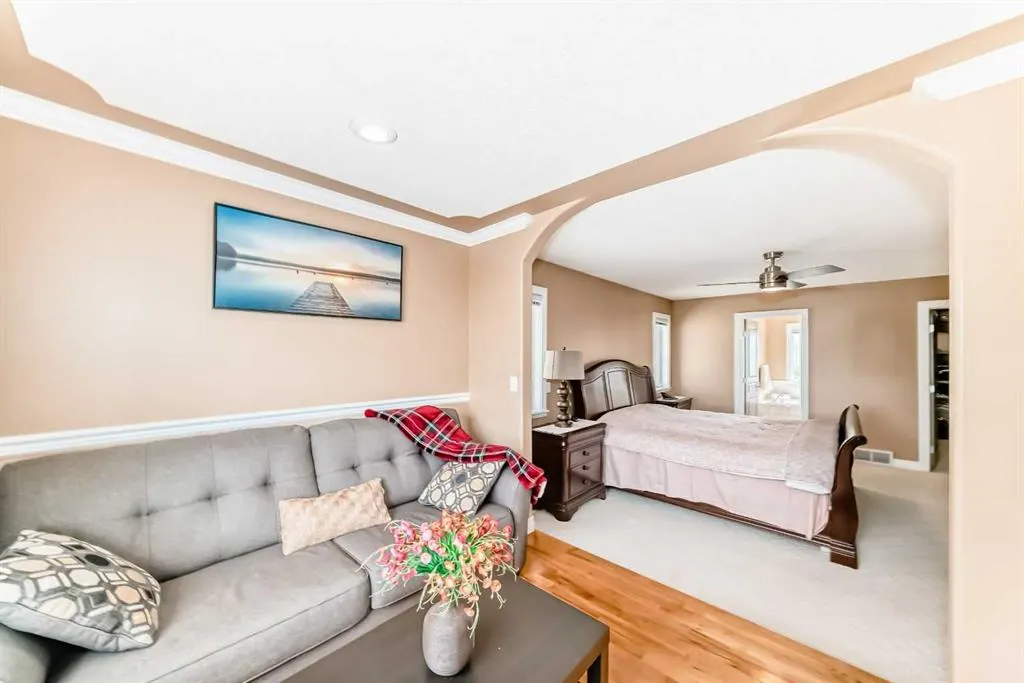 146 Scenic View Close NW