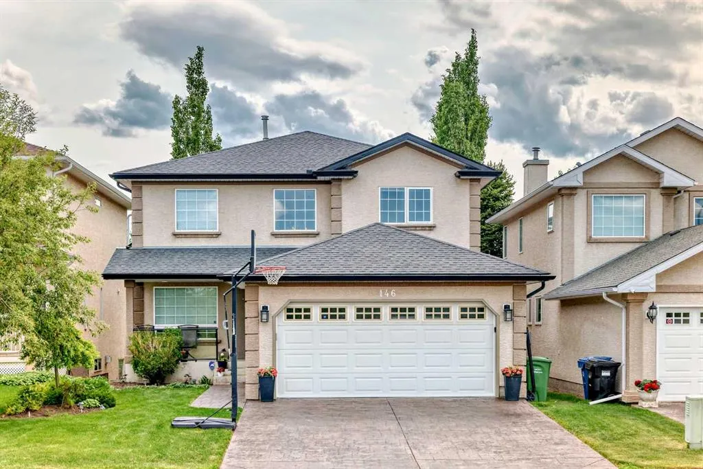 146 Scenic View Close NW