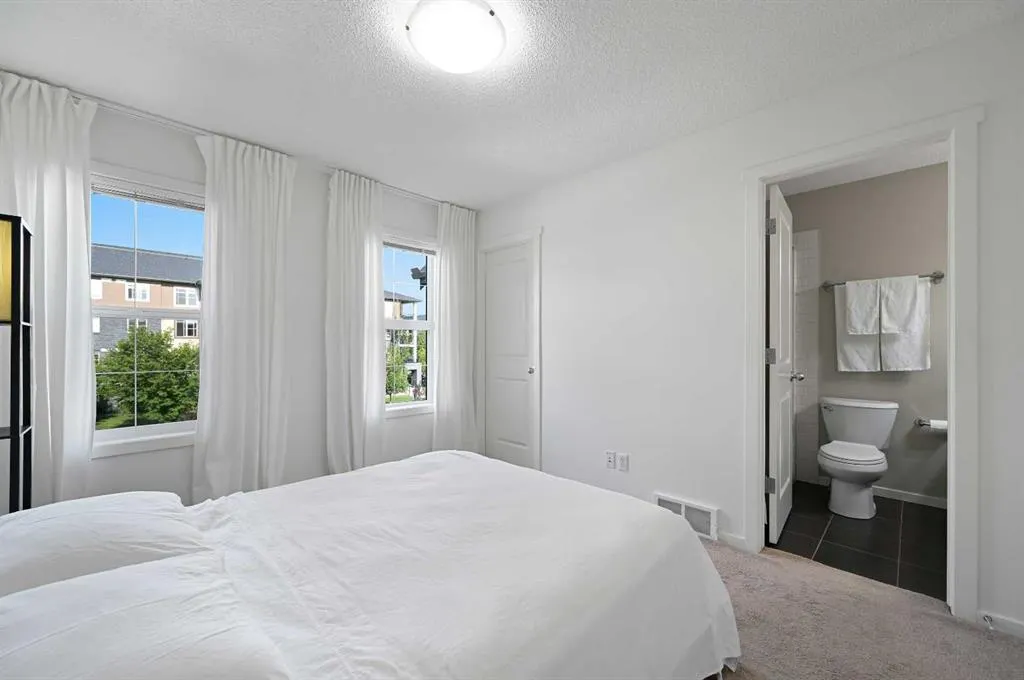 114 Legacy Boulevard SE