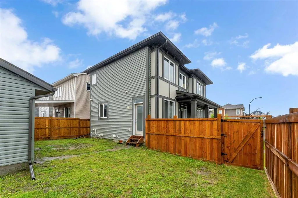 111 Cityside Road NE