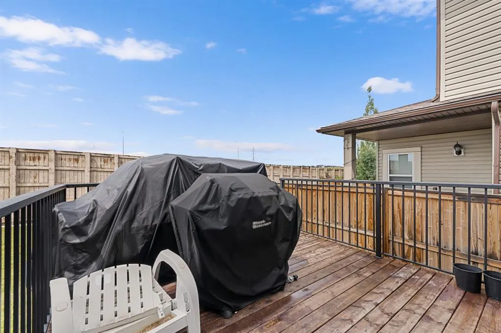 353 Panora Way NW