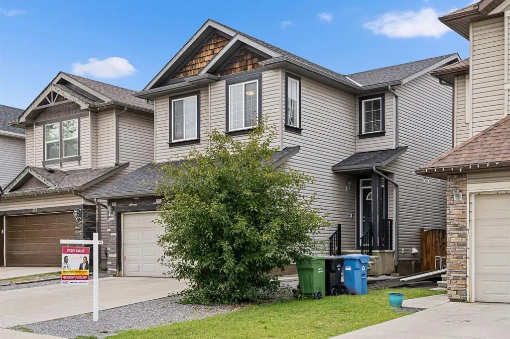 353 Panora Way NW