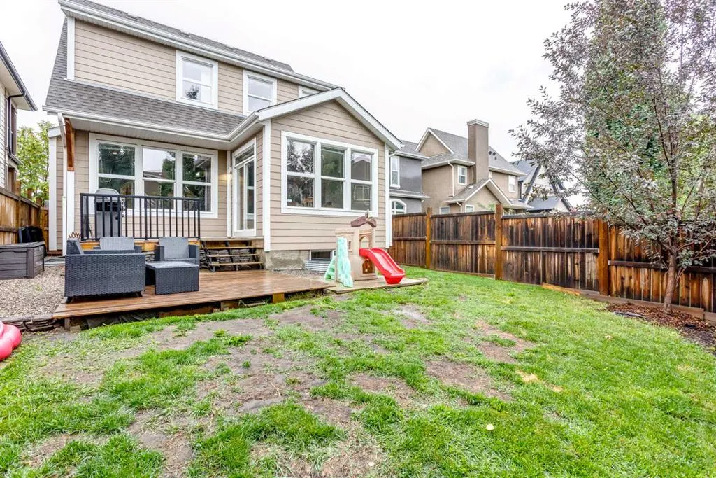 489 Mahogany Court SE