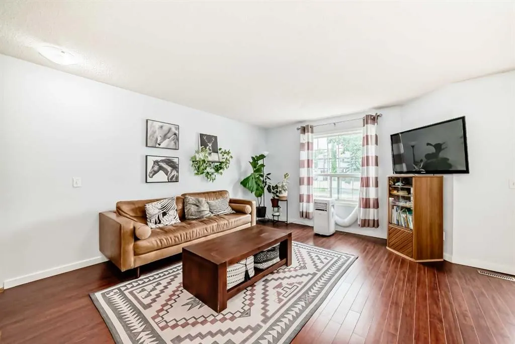 43 Douglas Glen Park SE