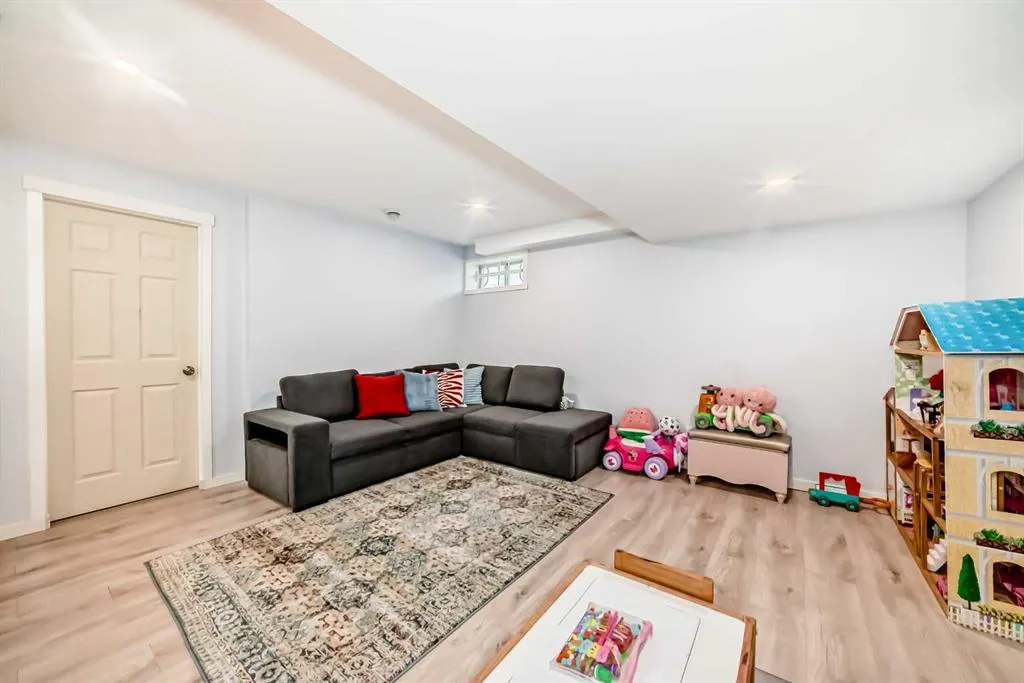 43 Douglas Glen Park SE