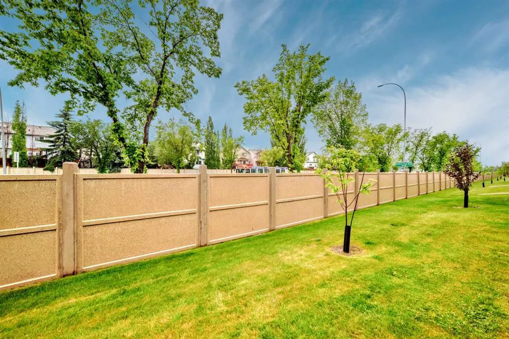 43 Douglas Glen Park SE
