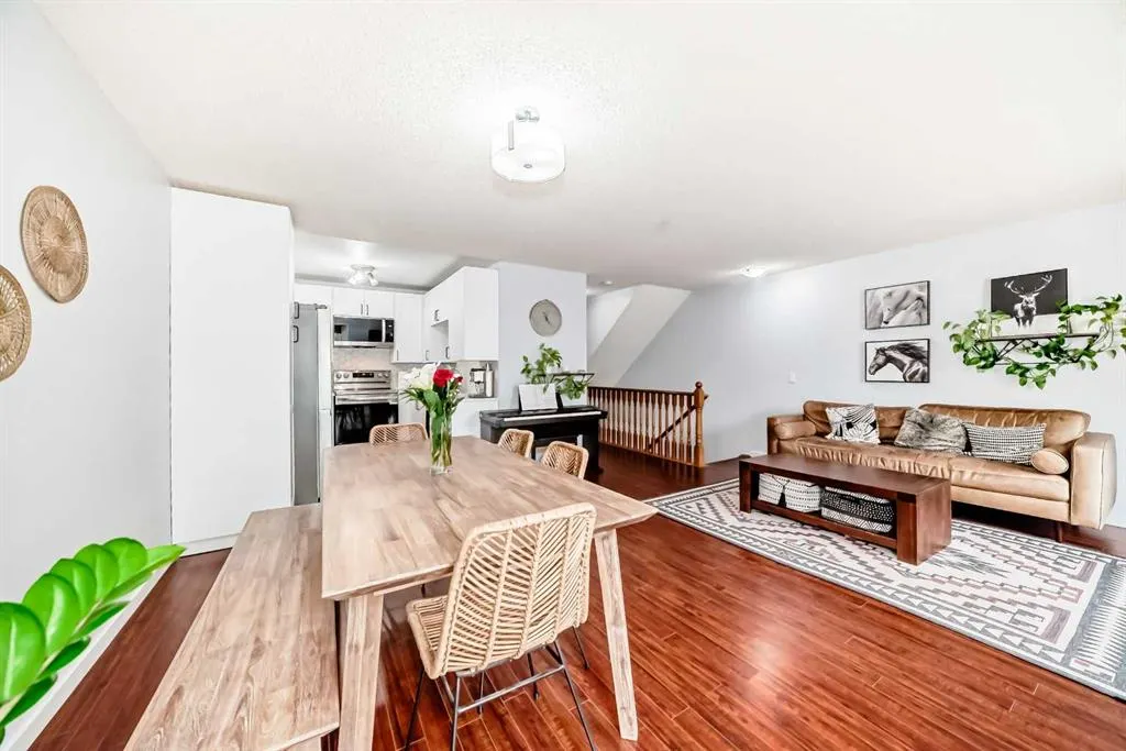43 Douglas Glen Park SE
