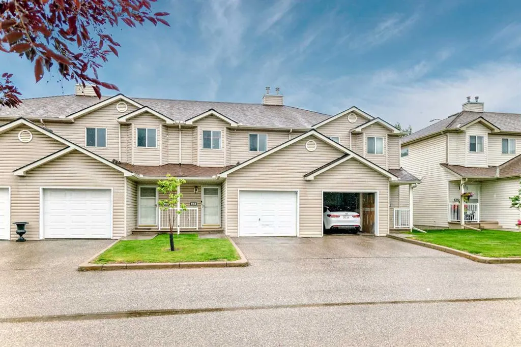 43 Douglas Glen Park SE