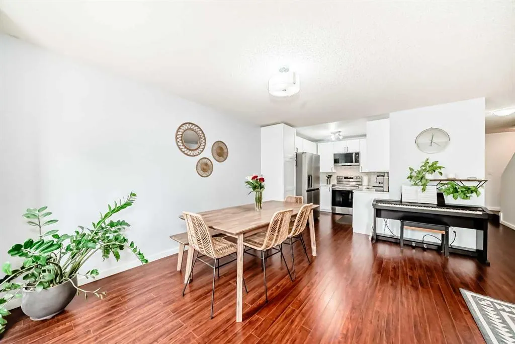 43 Douglas Glen Park SE