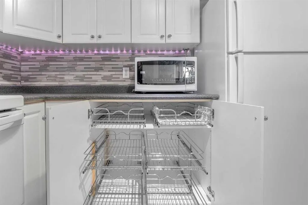 604 8 Street SW, #1212