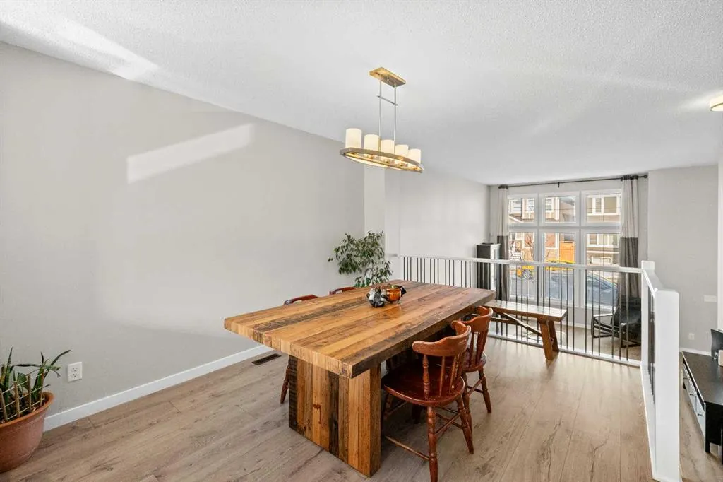 15 Red Embers Lane NE