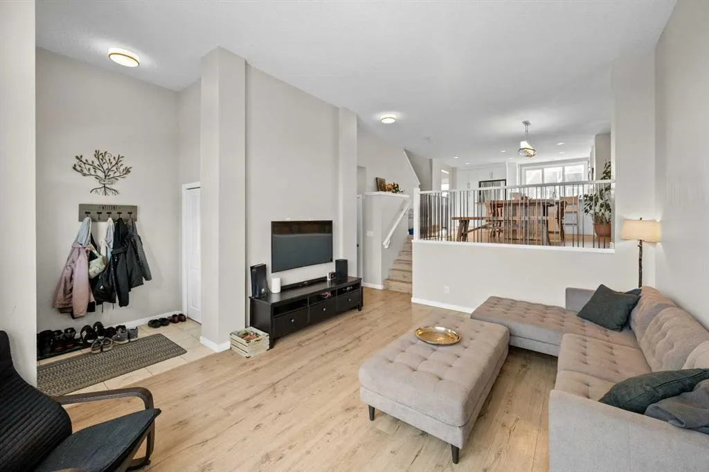 15 Red Embers Lane NE