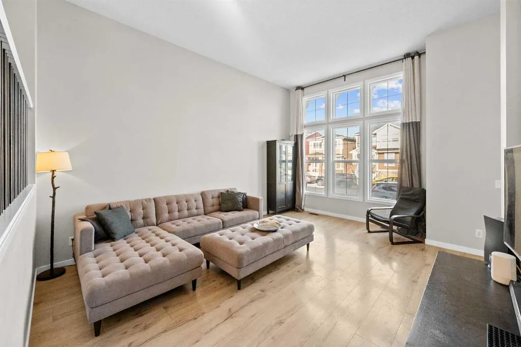 15 Red Embers Lane NE