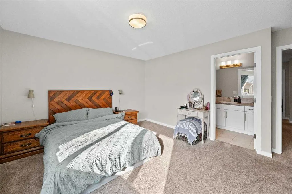 15 Red Embers Lane NE