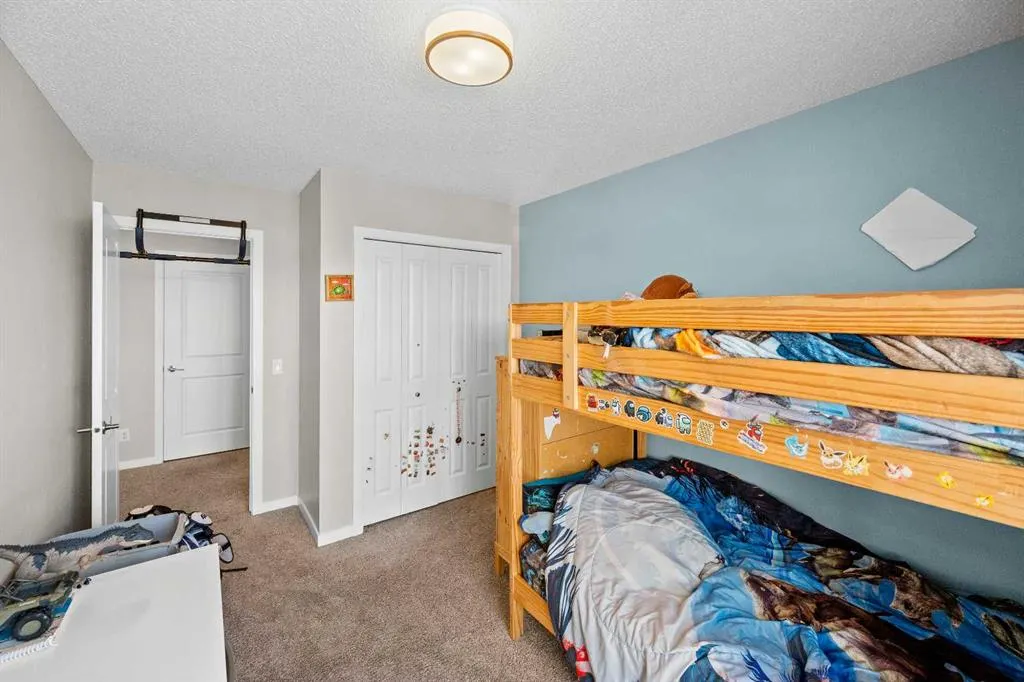 15 Red Embers Lane NE