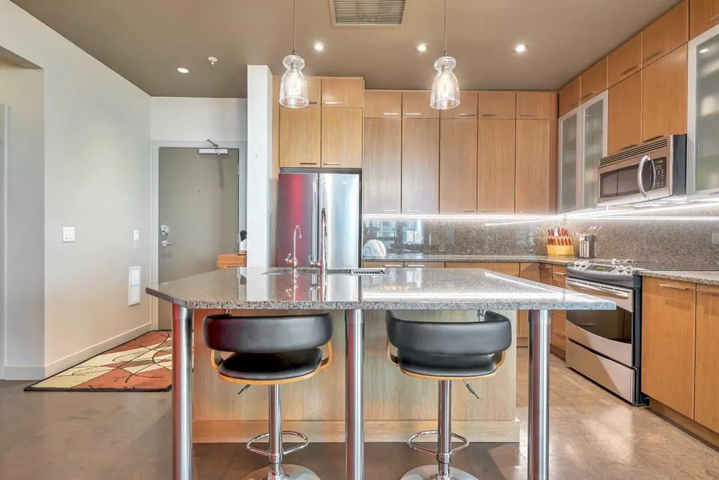 220 12 Avenue SE, #2405