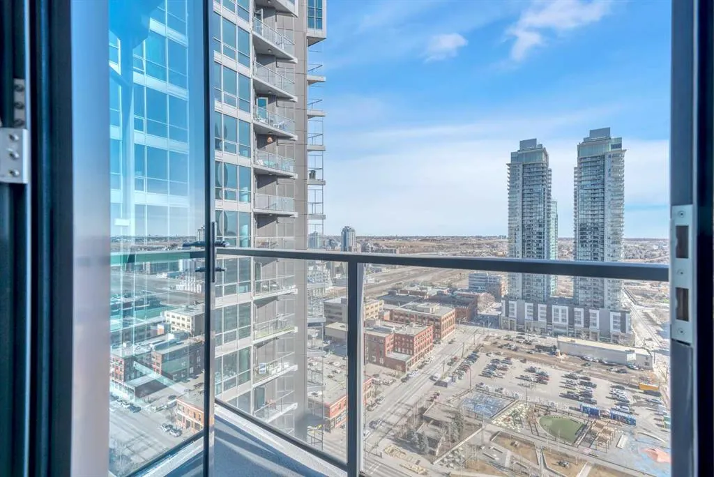 220 12 Avenue SE, #2405