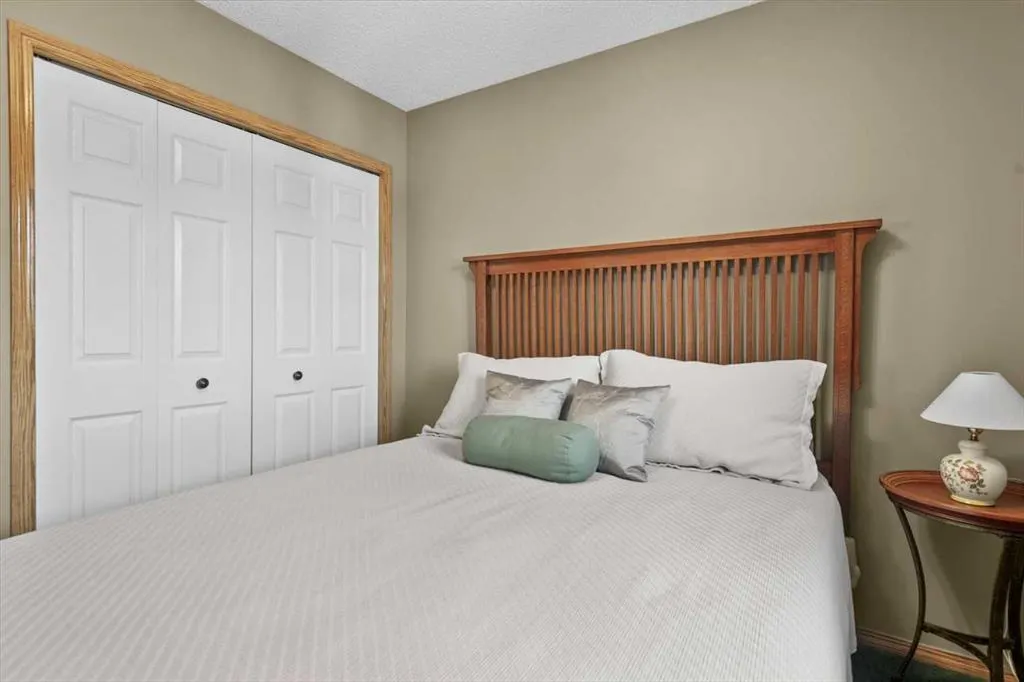 56 Hidden Spring Place NW